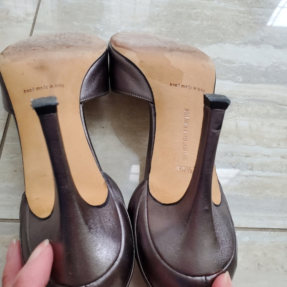 Manolo Blahnik D'Orsay peep toe - Picture 5 of 7